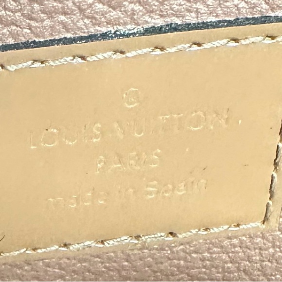 Louis Vuitton mauve Monogram cosmetic bag - Picture 3 of 14